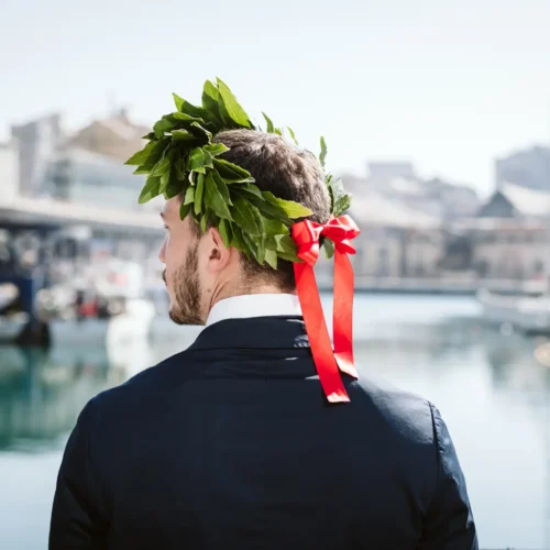 Corona d'alloro con nastro in raso
